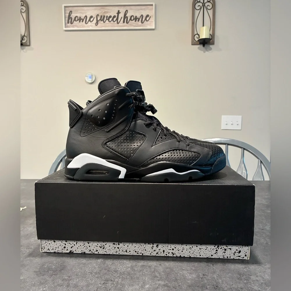 🔥Jordan 6🔥 - Picture 3 of 12
